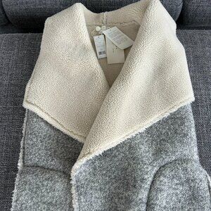 Never Worn Joie Sherpa Vest (with pockets)